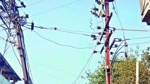 Electrician Falls From Pole