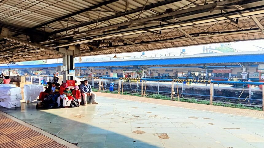 Raipur Railway Station Ganja Seizure
