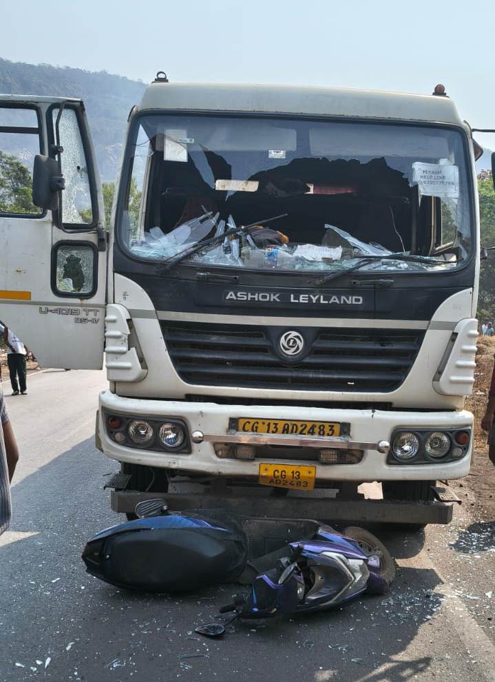 Raigarh Road Accident