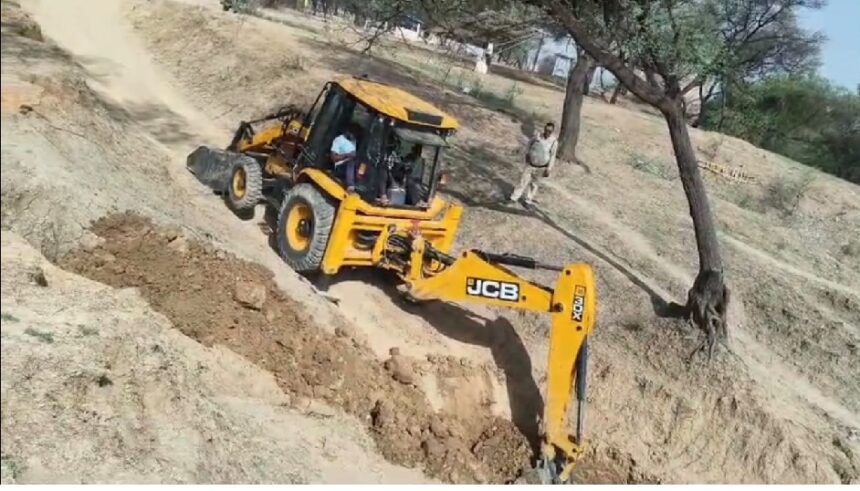 Sand Mafia Action