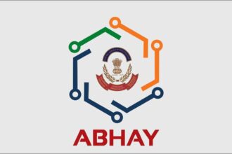 डिजिटल अरेस्ट” जैसे स्कैम से लोगों को बचाने के लिए Central Bureau of Investigation ने ‘ABHAY’ नाम का AI-पावर्ड हेल्पबॉट लॉन्च किया है। यह चैटबॉट नागरिकों को फर्जी CBI नोटिस की पहचान करने और ऑनलाइन ठगी से बचाने में मदद करेगा।