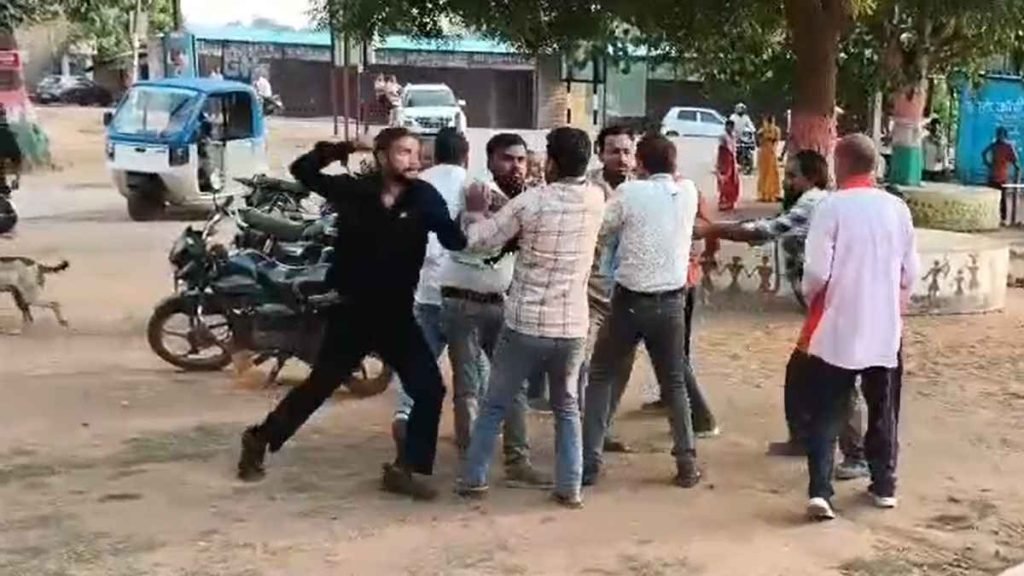 Road Fight Viral Video