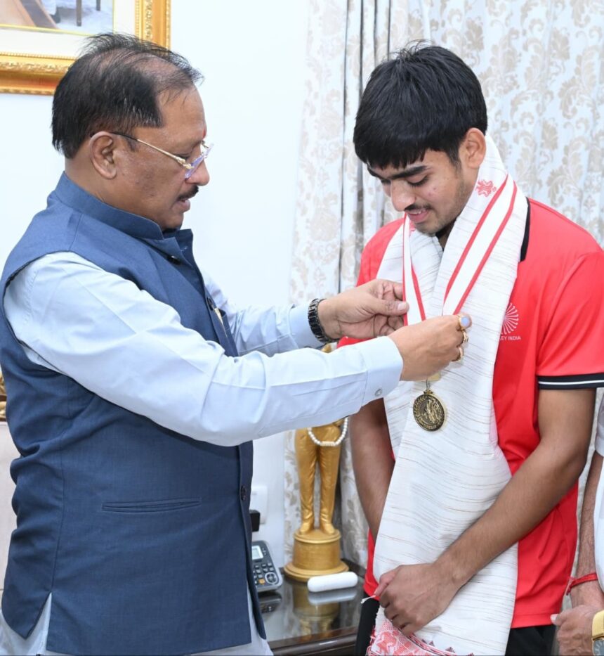 Avi Manikpuri