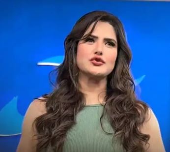 Zareen Khan Viral Video