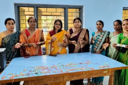 Vishnu Bhog Rice Rakhi : रक्षाबंधन पर छत्तीसगढ़ की पहचान बनेंगी विष्णु भोग चावल से बनी राखियां