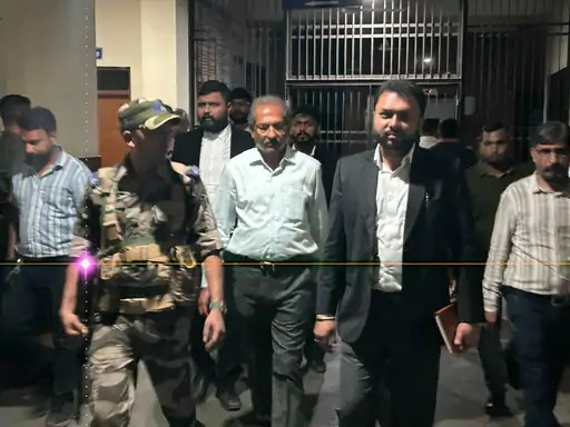 ED Remand KK Srivastava : 7 तक ईडी रिमांड पर केके श्रीवास्तव, 300 करोड़ के लेनदेन की जांच तेज