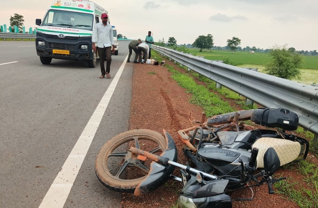 Dhamtari Road Accident