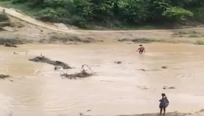 Pratappur Broken Bridge Controversy