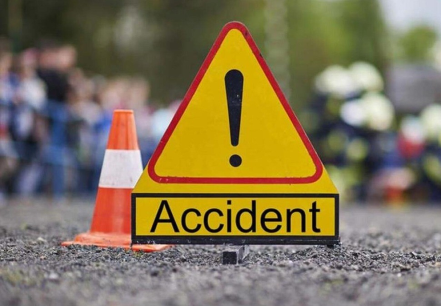 Bilaspur Accident : तेज रफ्तार बाइक बनी काल, रेलिंग का पाइप पेट में घुसा