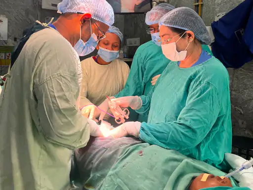 SIMS Cancer Surgery : 78 वर्षीय महिला का दुर्लभ कैंसर ऑपरेशन सफल, अंडाशय से निकला एक किलो का ट्यूमर
