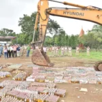 Durg Illegal Liquor Destroyed : दुर्ग पुलिस ने 45 लाख की अवैध शराब की नष्ट, 112 मामलों का निस्तारण