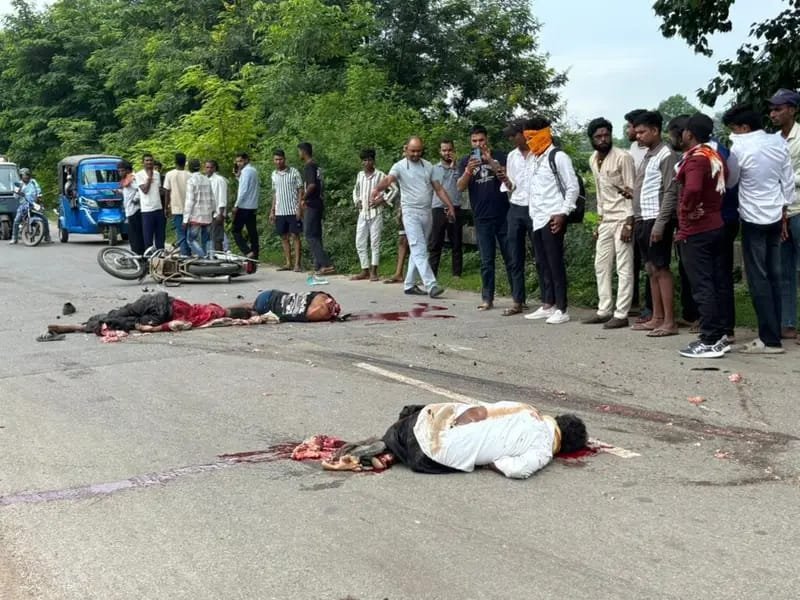 Bilaspur Road Accident : तेज रफ्तार ट्रक ने बाइक सवार तीन युवकों को कुचला, मौके पर मौत