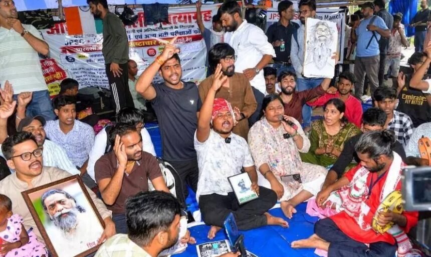 Jharkhand Student Protest : पेपर लीक के खिलाफ छात्रों का प्रदर्शन जारी, हेमंत सोरेन सरकार से दूसरे दौर की वार्ता भी बेनतीजा