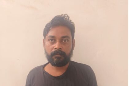 Woman Murder : चोरी के शक में महिला की बेरहमी से पिटाई, मौत के बाद अंतिम संस्कार की तैयारी; आरोपी गिरफ्तार