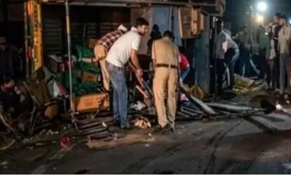 Bhind Road Accident : गायों को बचाने में डंपर से भिड़ी पिकअप, 8 मजदूरों की मौत, 25 घायल
