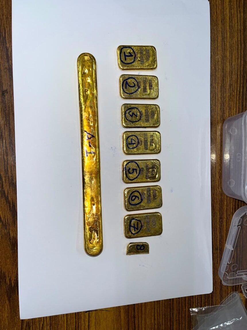 Gold Smuggling : दुरंतो एक्सप्रेस में 1.24 किलो विदेशी सोना बरामद, दो संदिग्ध गिरफ्तार