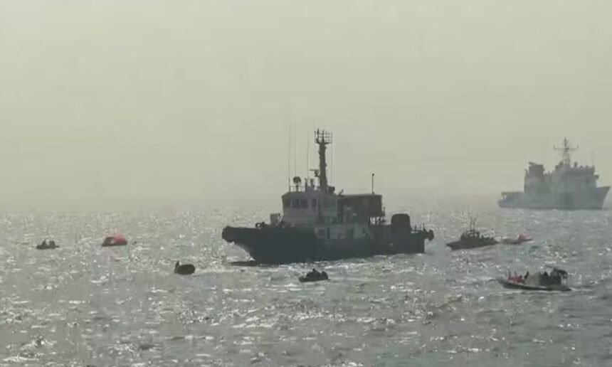 Odisha Coast Cargo Ship Sinking : बंगाल की खाड़ी में डूबा कार्गो शिप, 24 मेंबर थे सवार, 2 रेस्क्यू, 22 की तलाश