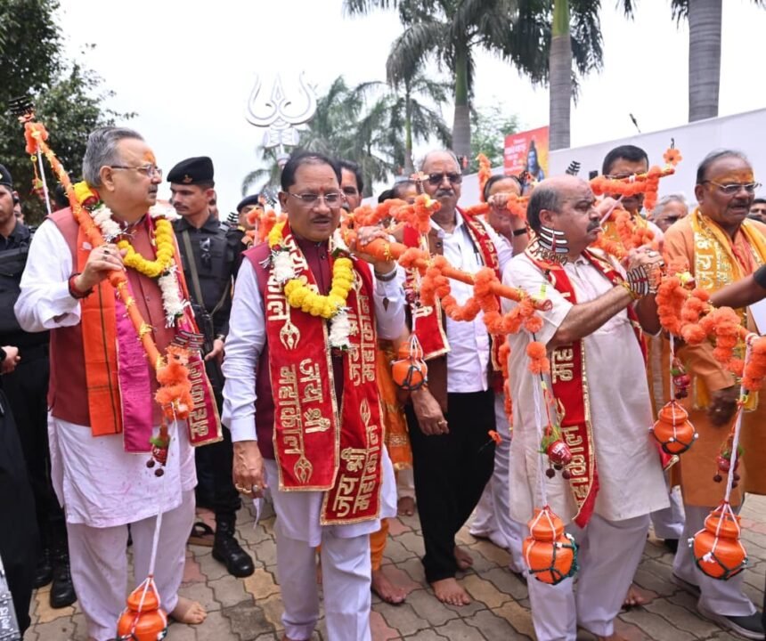 Kanwar Yatra : CM साय ने किया रुद्राभिषेक, हजारों कांवड़ियों के साथ गूंजा हर-हर महादेव