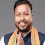 Raipur Councillor Office Ruckus : शराब की शिकायत के बाद पार्षद कार्यालय में हंगामा, तोड़फोड़ के आरोप में महिला गिरफ्तार