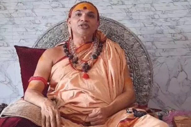 Shankaracharya Avimukteshwaranand  : शंकराचार्य का भाजपा सरकार पर हमला, बोले- 'डबल इंजन नहीं, केंद्र की बोगी बन गया है 36गढ़