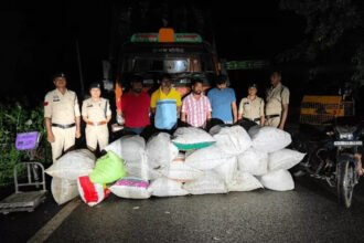 Ganja Smuggling : गरियाबंद में 400 किलो गांजा जब्त, 2 करोड़ की खेप के साथ 5 गिरफ्तार