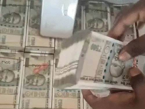 Investment Fraud : 45 करोड़ के निवेश का झांसा, 1.13 करोड़ की ठगी, 2 महिलाएं गिरफ्तार