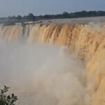Bastar Tourism : बस्तर के झरनों पर उमड़ा सैलानियों का सैलाब, चित्रकोट-तीरथगढ़ पहली पसंद