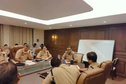 Raipur Range Meeting : अपराध नियंत्रण के लिए नई रणनीति, लंबित मामलों के त्वरित निराकरण पर जोर