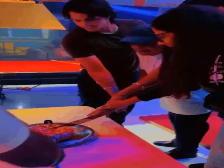 Sword Cake Cutting