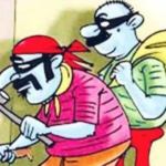 Raigarh Theft : बाइक की डिक्की से 40 हजार कैश चोरी, घर से 1 लाख उड़ाए