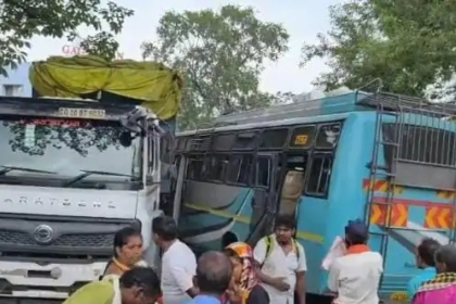 Katghora Road Accident : सड़क किनारे खड़े ट्रक ने कराया हादसा, बस-बोलेरो की भिड़ंत में 8 घायल