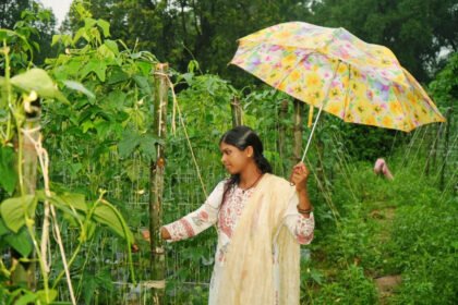 Lakhpati Didi Anjana : ड्रिप से बदली किस्मत, सब्जी की खेती से सालाना डेढ़ लाख की कमाई