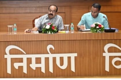 Chhattisgarh Road Repair : बारिश से खराब सड़कें 15 अक्टूबर तक होंगी दुरुस्त, उप मुख्यमंत्री साव ने जताई नाराजगी