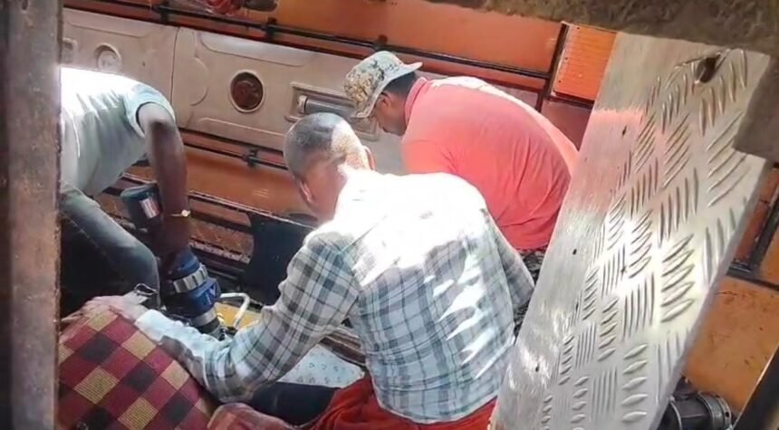 Balod Bus Accident : करहीभदर मोड़ पर मौत का सफर, यात्रियों से भरी बस पलटी, कंडक्टर की मौत, 25 से ज्यादा घायल