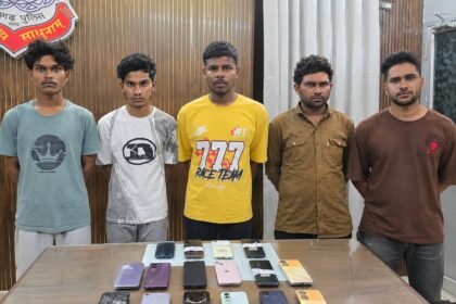 Mobile Loot Syndicate : रायपुर में लूट, ओडिशा में लॉक खुला और कोटा में बदली पहचान, 5 गिरफ्तार, 100 वारदातों का खुलासा