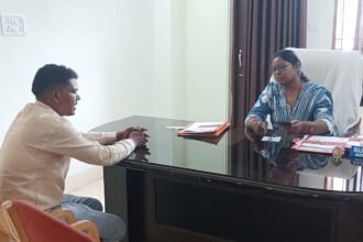 Solar Pump Dhamtari : 6 महीने से बंद सोलर पंप, शिकायत के बाद भी नहीं मिला पानी