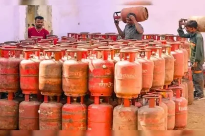 Gas Booking Update : गैस उपभोक्ताओं को बड़ी राहत, अब 25 दिन में बुक होगा सिलेंडर