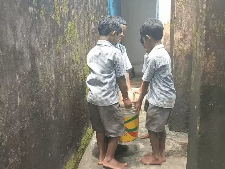 Takhatpur School