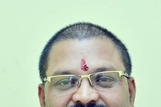 Political Controversy : असम की घटना पर भाजपा सांसद संतोष पाण्डेय का पलटवार, बोले- कांग्रेस का अंदरूनी विवाद सड़क पर आया