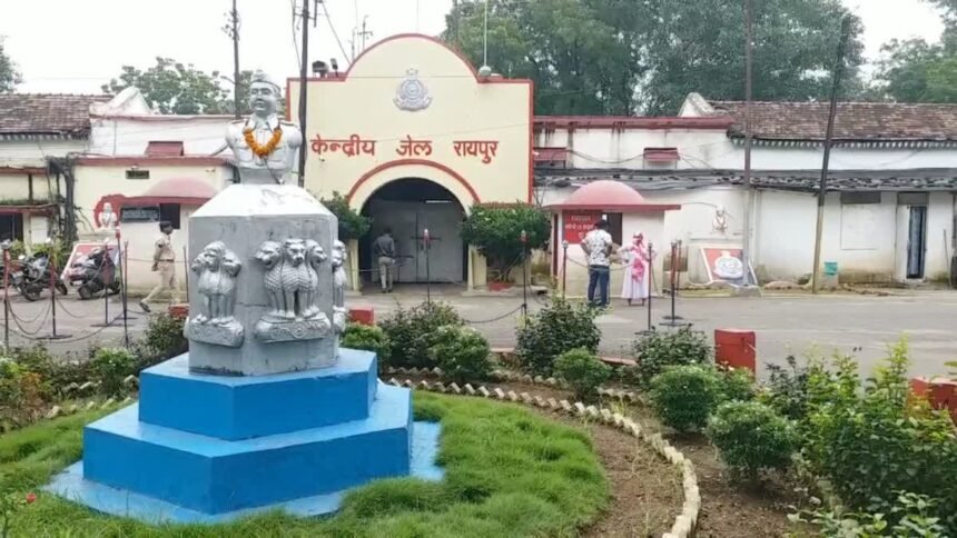 Prisoners VIP Treatment : बंदियों को बाहर ले जाते समय बॉडी वार्न कैमरा, साथ रहेगा वरिष्ठ जेल अधिकारी