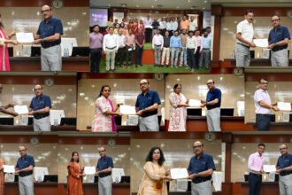 E-Office Award Chhattisgarh : CS ने अफसरों-कर्मचारियों को किया सम्मानित, समय पर दफ्तर पहुंचने वालों को भी मिला पुरस्कार