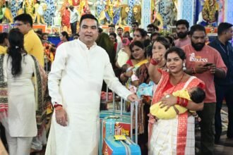 Rikesh Sen Kanya Pujan : विधायक रिकेश सेन ने 101 नवजात बेटियों का किया पूजन, हर मां को 11 हजार की किट