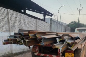 BSP Scrap Mafia : बीएसपी के लोहे की लूट जारी! विधायक रिकेश सेन की पहल पर छावनी में पांडेय कबाड़ी के गोदाम पहुंची पुलिस