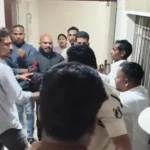 Korba Hotel Conversion Allegations : कोरबा के होटल में 40 लोगों के ठहरने पर हंगामा, प्रार्थना सभा की सूचना पर पहुंचा जमकर बवाल