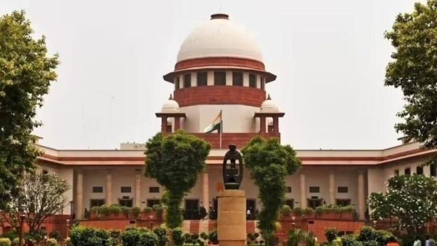 CJP Protest Supreme Court : दिल्ली पुलिस को पड़ी 'सुप्रीम' फटकार, मेट्रो-रेल सेवा बहाल करने का आदेश जारी
