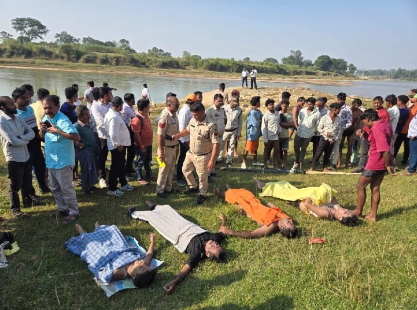 Surajpur River Drowning Case : रेड नदी में नहाने उतरे चार लोगों की मौत, दशहरा की खुशियां मातम में बदलीं