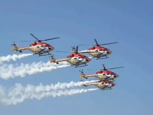Sarang Helicopter Show Raipur : रायपुर के आसमान में आज दिखेगा सारंग का दम! 25 मिनट तक उड़ेंगे पांच हेलीकॉप्टर, 2 नवंबर को होगा एयर शो
