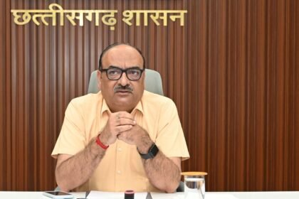 Chhattisgarh Government Review Meeting : 15 नवंबर से पहले गिरदावरी पूरी करने के निर्देश, सीएम हेल्पलाइन की शिकायतों पर भी सख्ती