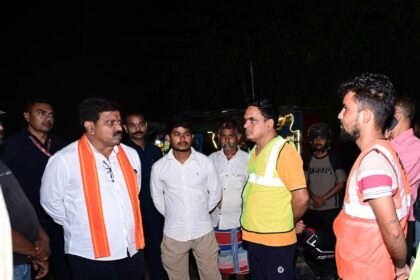 Kawardha Bemetara Highway : सड़क पर पशु दिखे तो डिप्टी CM ने आधी रात अधिकारियों को जमकर लगाई क्लास