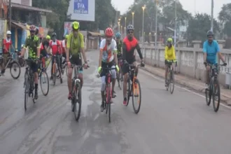 Cycle Ride : 75 घंटे की चुनौती में 1000 किमी साइकिल राइड, छत्तीसगढ़ के 8 राइडर्स ने हासिल की सफलता